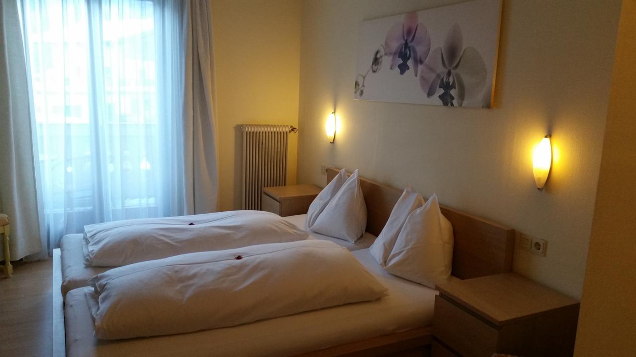 Sportpension Sonnhof Taxenbach Room photo